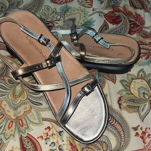 Lamour Des Pieds Women's Strappy Metallic Sandals